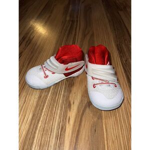 Nike Kyrie 2 GS Touch Factor Sneaker in‎ University White Red Sz 5C Toddler Boys